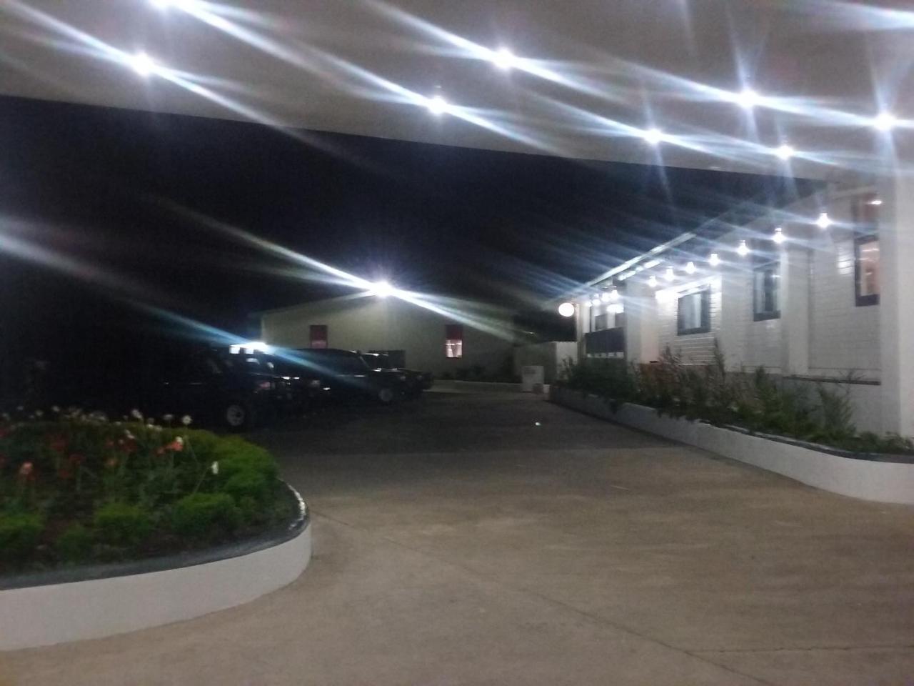 Mcroyal Hotel Mount Hagen Exterior foto